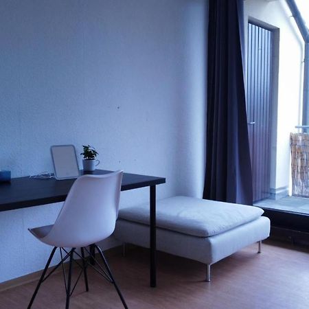 Budget Suite Mit Balkon - Privatzimmer In Wohnung - Netflix & Minibar Inklusive Кобленц Екстер'єр фото