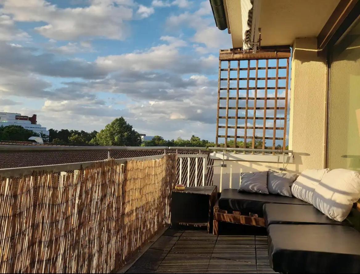 Budget Suite Mit Balkon - Privatzimmer In Wohnung - Netflix & Minibar Inklusive Кобленц Екстер'єр фото