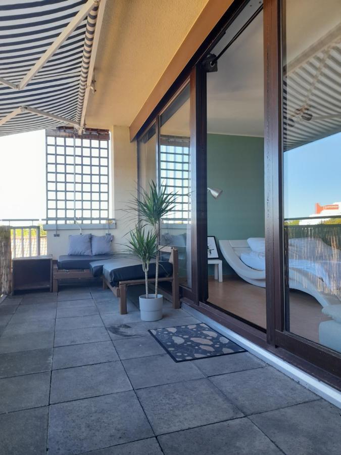 Budget Suite Mit Balkon - Privatzimmer In Wohnung - Netflix & Minibar Inklusive Кобленц Екстер'єр фото